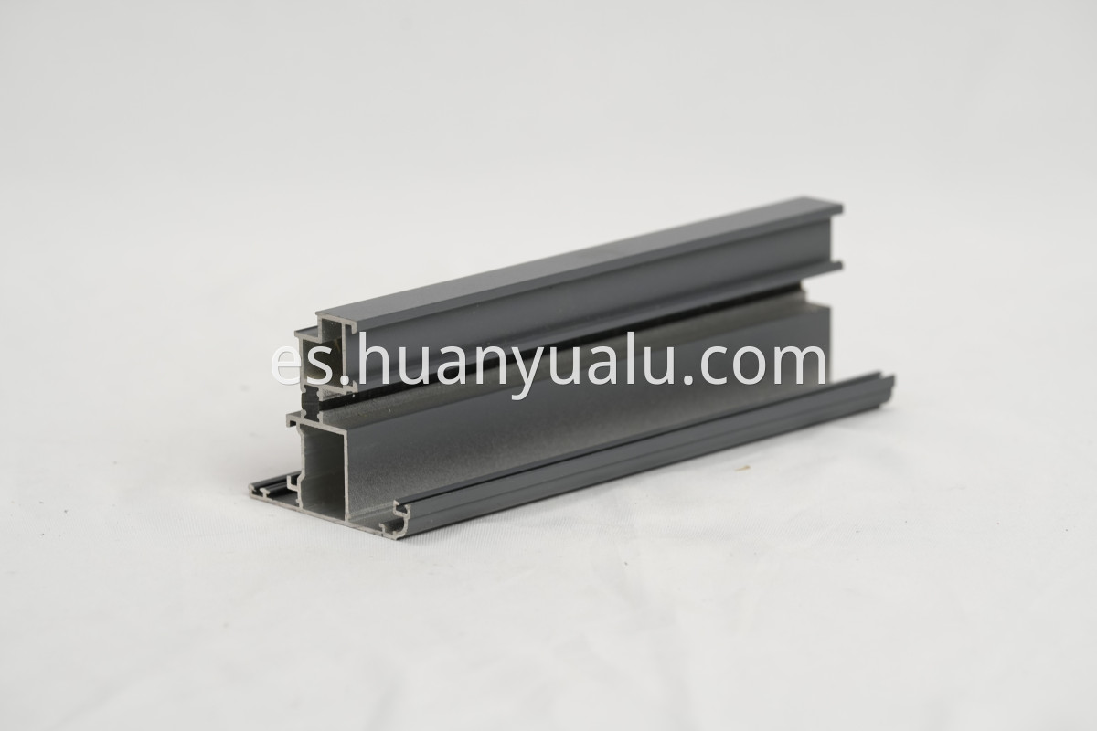 Thermal insulation profiles